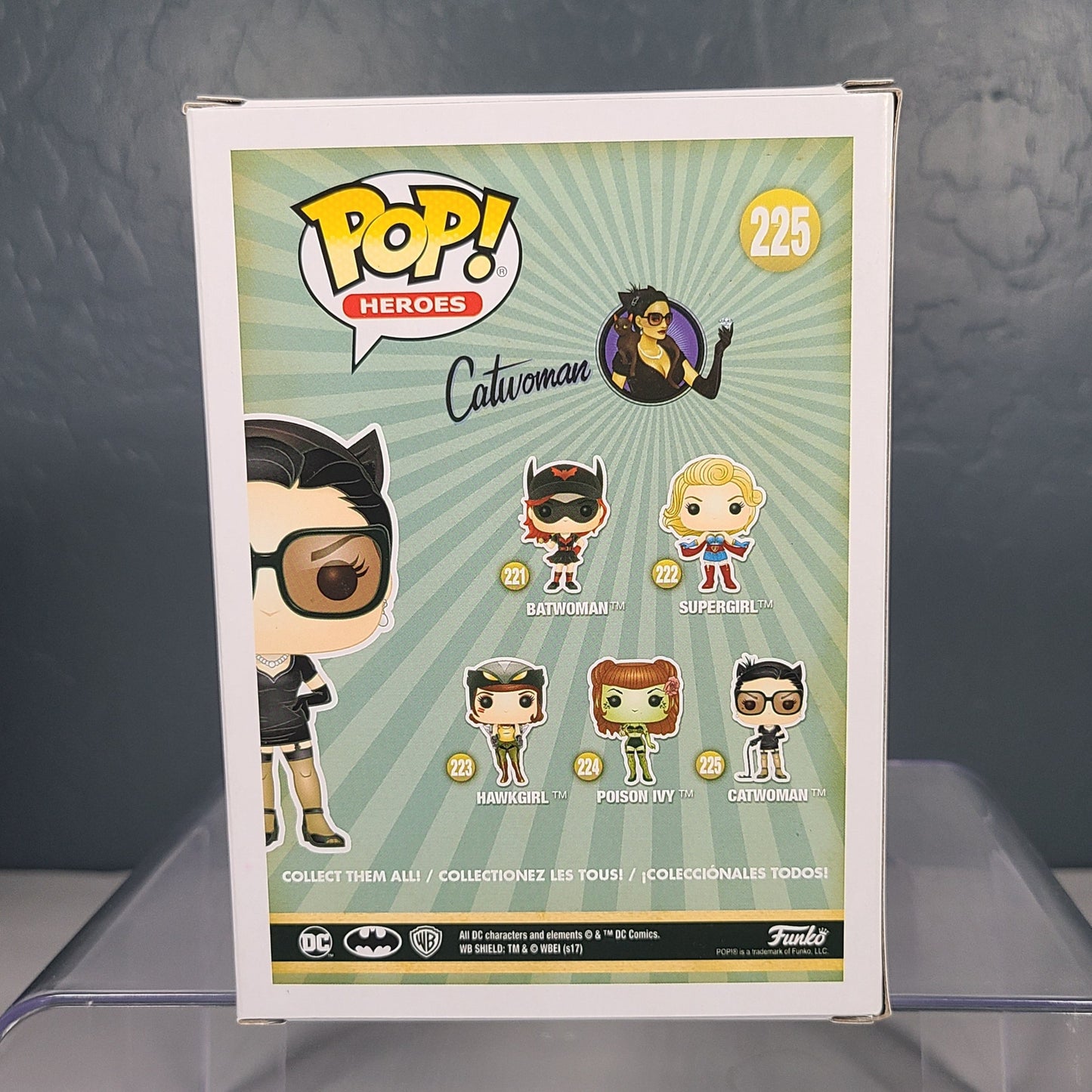 Funko Pop! Heroes #225 - Catwoman - DC Bombshells - Chase [6 out of 10]