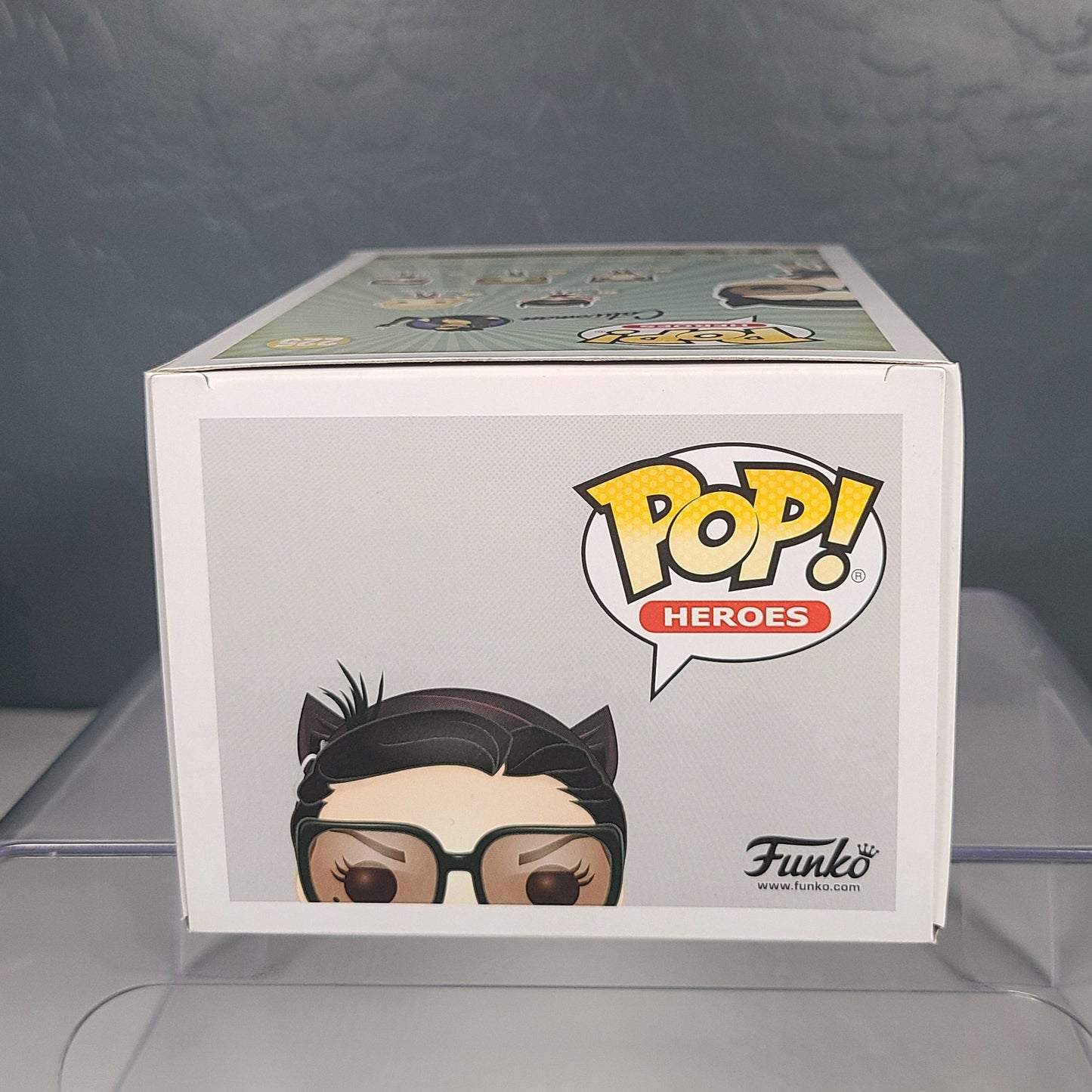 Funko Pop! Heroes #225 - Catwoman - DC Bombshells - Chase [6 out of 10]