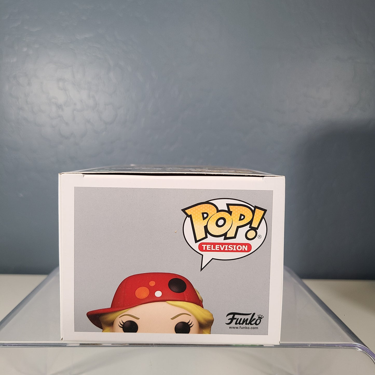 Funko Pop Television #1151- Filibuster Leslie Knope - Parks and Recreation - 2021 Summer Convention Shared Exclusive [8 out of 10]